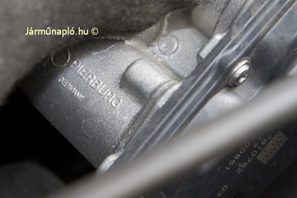 Pierburg elektronikus szabályozású hűtőfolyadék-szivattyú (vízpumpa). A céget Dr. Bernhard Pierburg hozta létre 1909-ben, ma a KSPG AG leányvállalata, ami az 1889. április 13-án bejegyzett Rheinmetall AG német gigavállalaté.